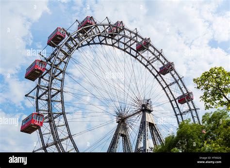 prada wien riesenrad|wiener riesenrad.